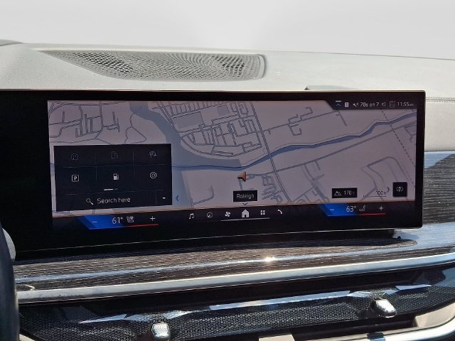 Used 2024 BMW X7 xDrive40i w/ M Sport Package AWD/4WD image 21