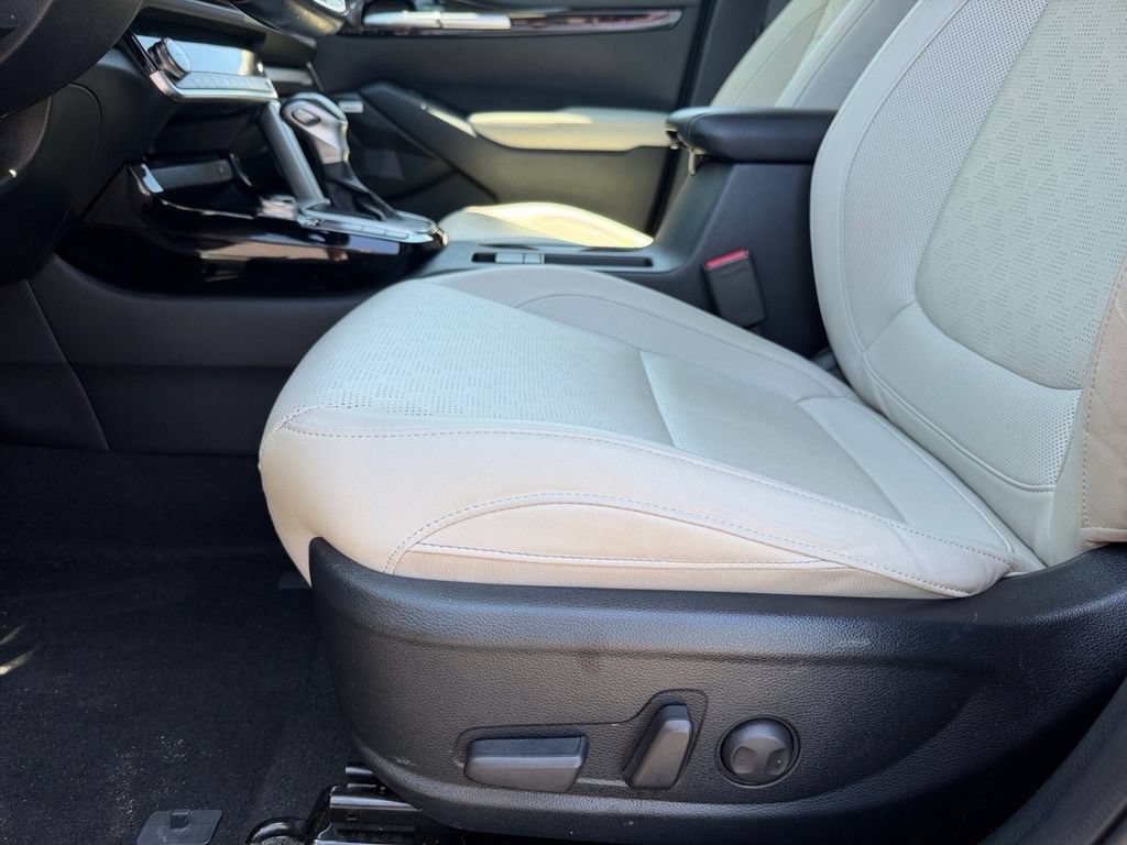 Used 2022 Kia Seltos SX w/ Sunroof Package AWD/4WD image 11