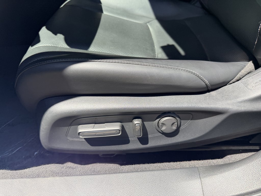 Used 2023 Honda Accord EX-L image 30