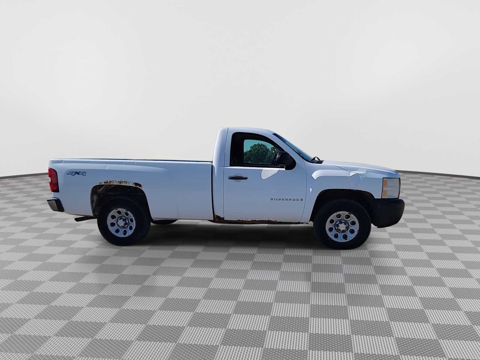 Used 2007 Chevrolet Silverado 1500 W/T AWD/4WD image 9