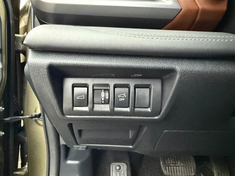 Used 2022 Subaru Outback Touring XT AWD/4WD image 34