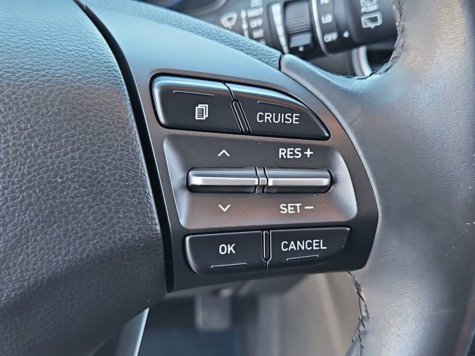 Certified 2021 Hyundai Kona Limited w/ Cargo Package FWD image 24