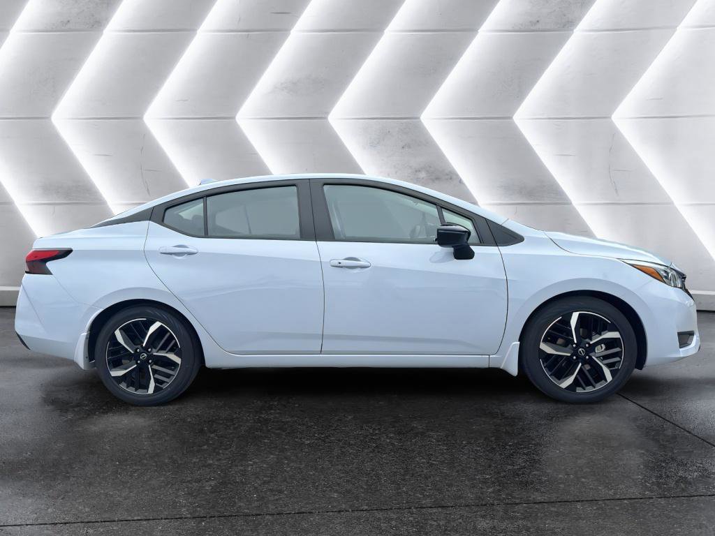 New 2025 Nissan Versa SR w/ Trunk Package image 9