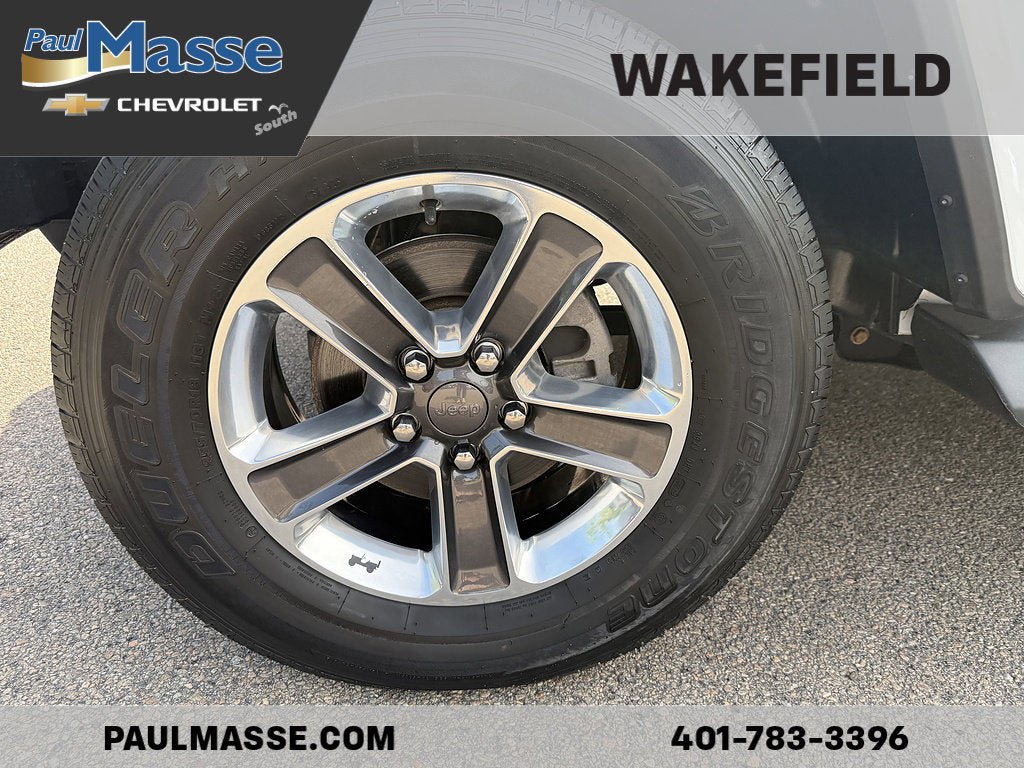 Used 2019 Jeep Wrangler Unlimited Sahara AWD/4WD image 18