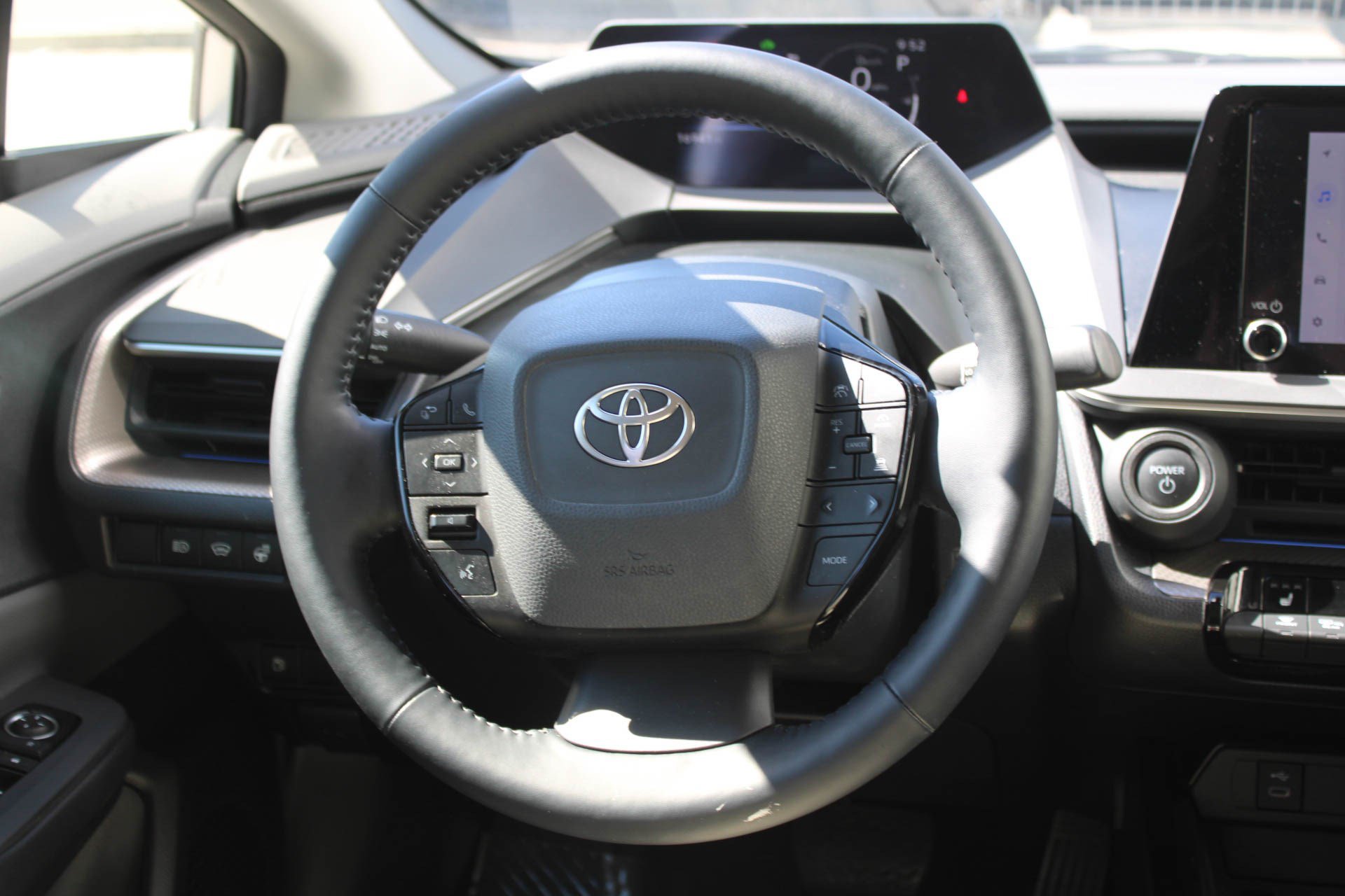Certified 2024 Toyota Prius XLE FWD image 17