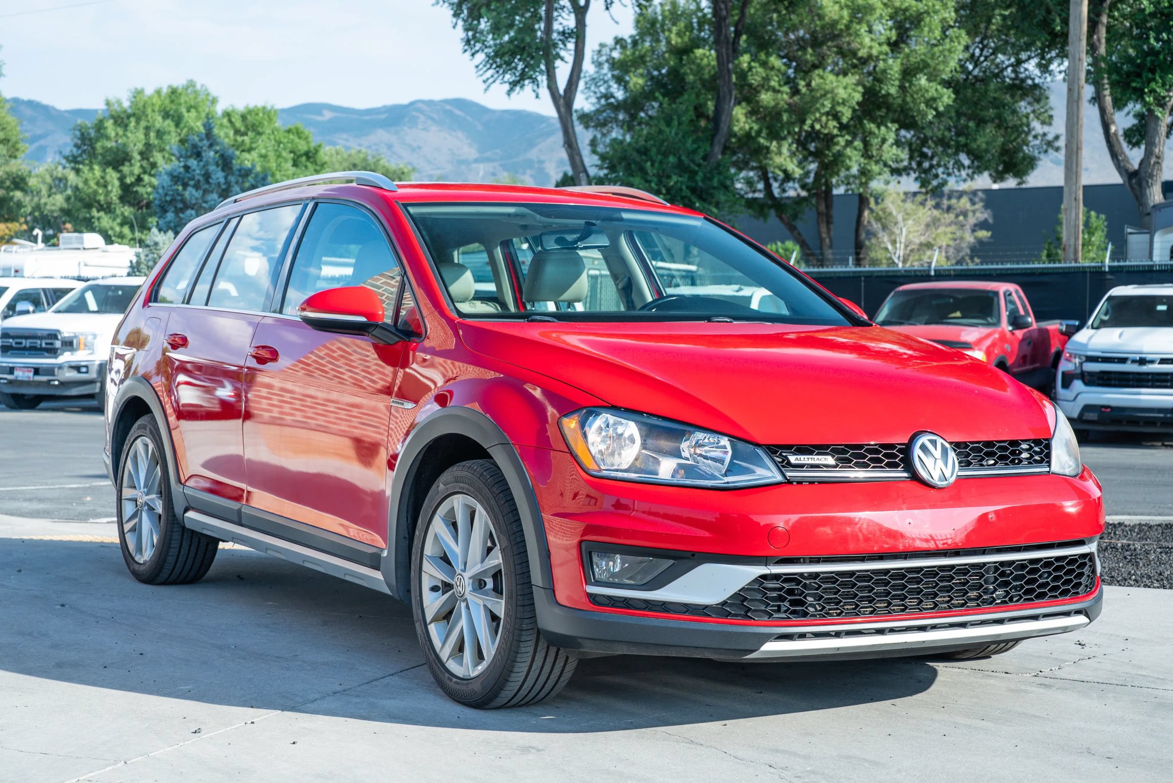 Used 2017 Volkswagen Golf Alltrack S AWD/4WD image 12