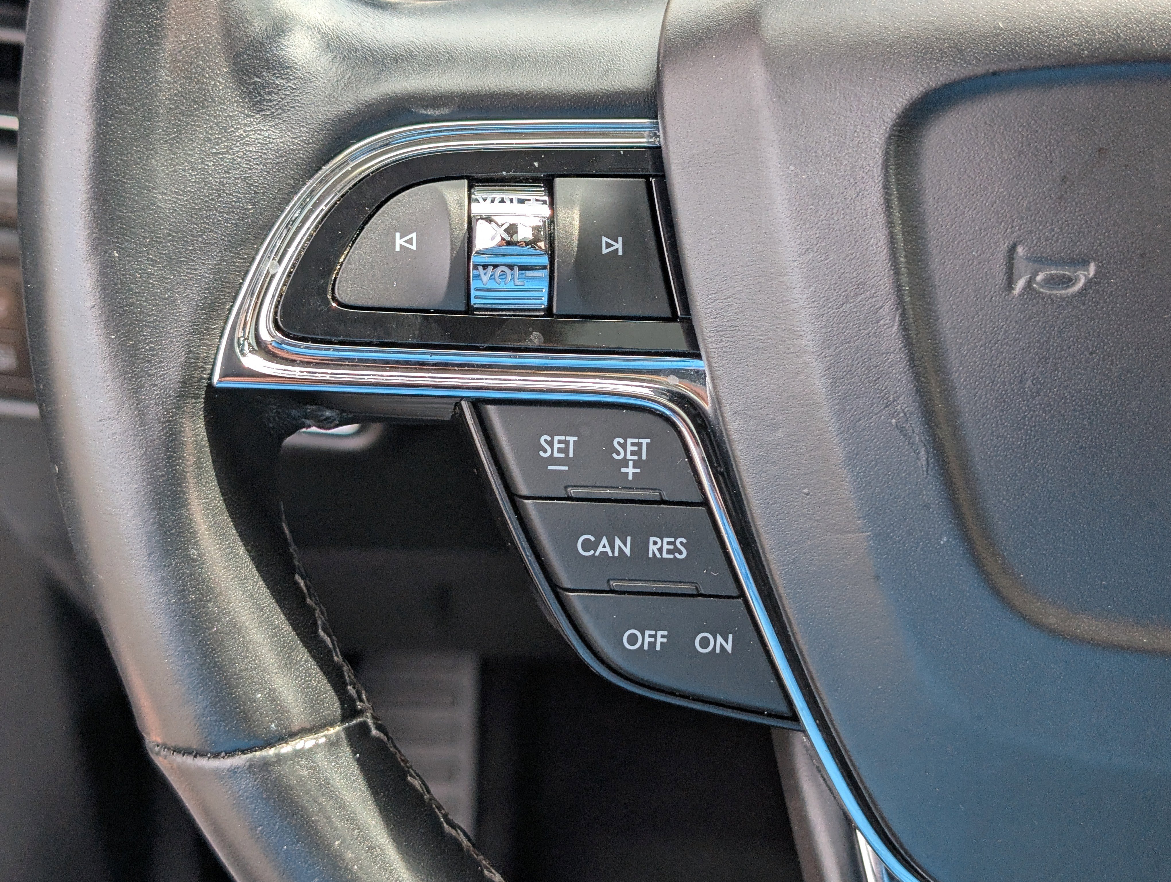 Used 2022 Lincoln Nautilus Reserve FWD image 21