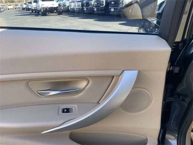 Used 2016 BMW 320i Sedan image 23