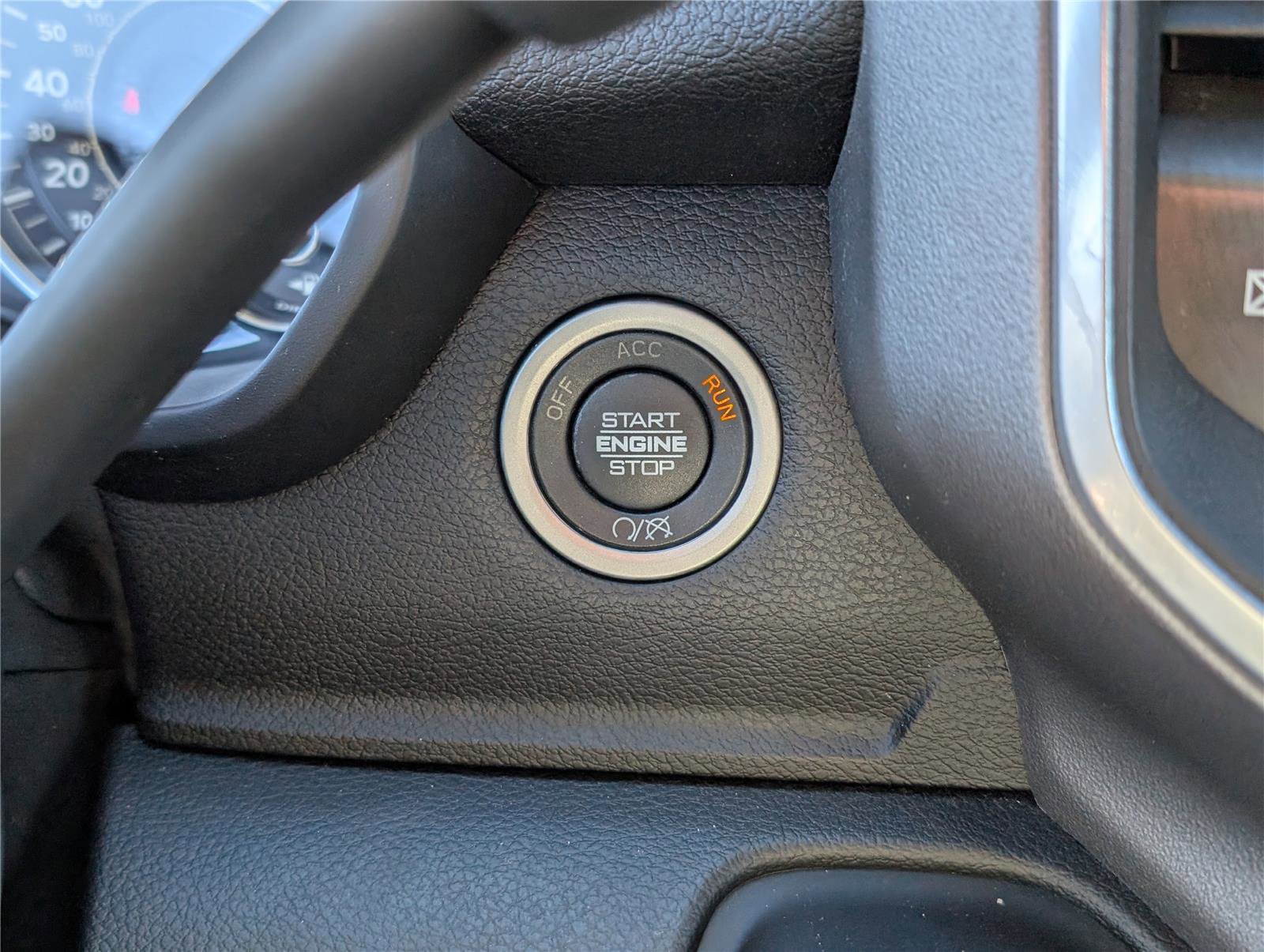 Used 2024 RAM 3500 Big Horn image 24