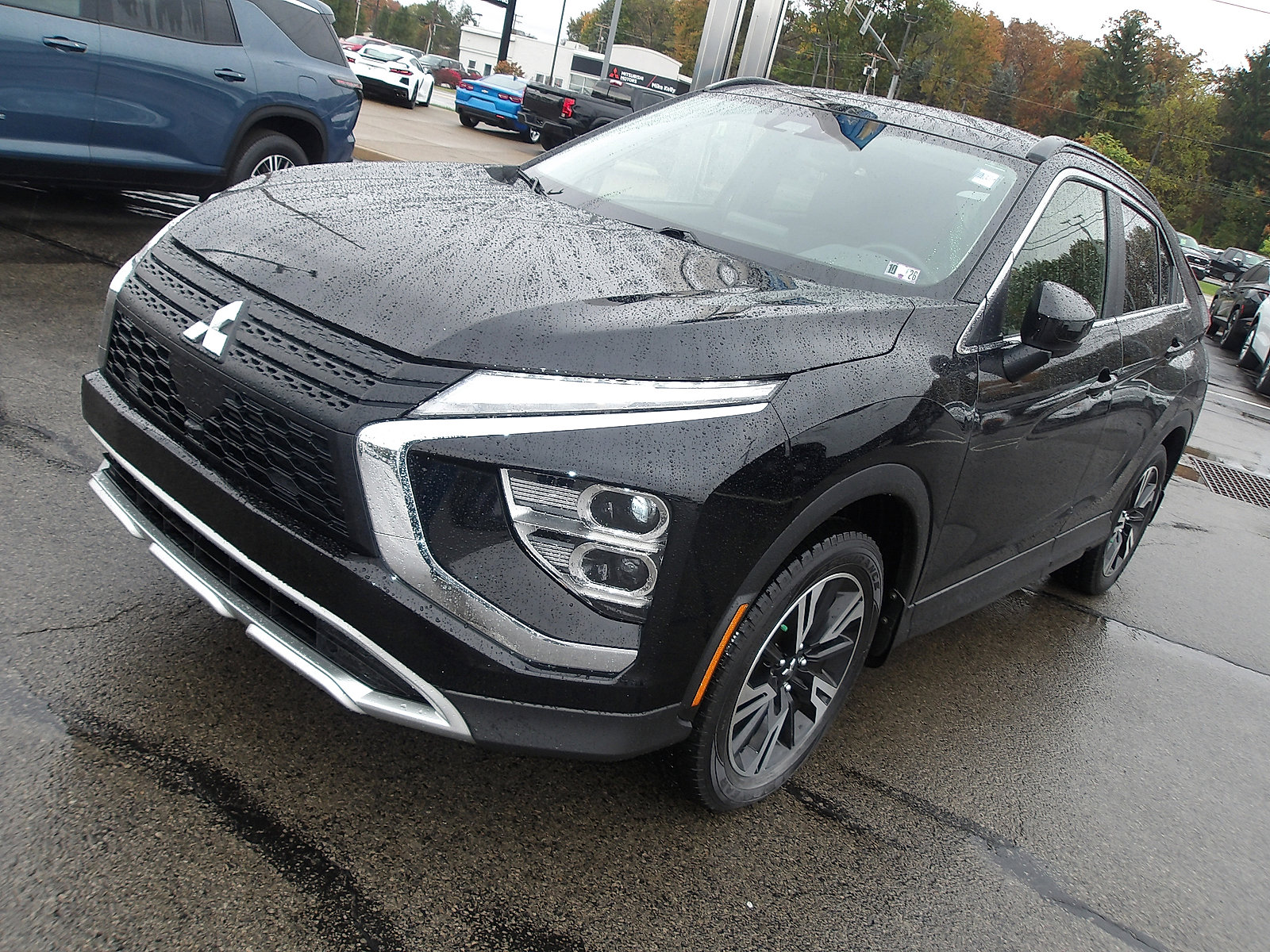 Used 2023 Mitsubishi Eclipse Cross AWD image 3