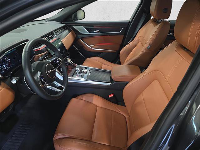 Used 2024 Jaguar XF R-Dynamic SE AWD/4WD image 15