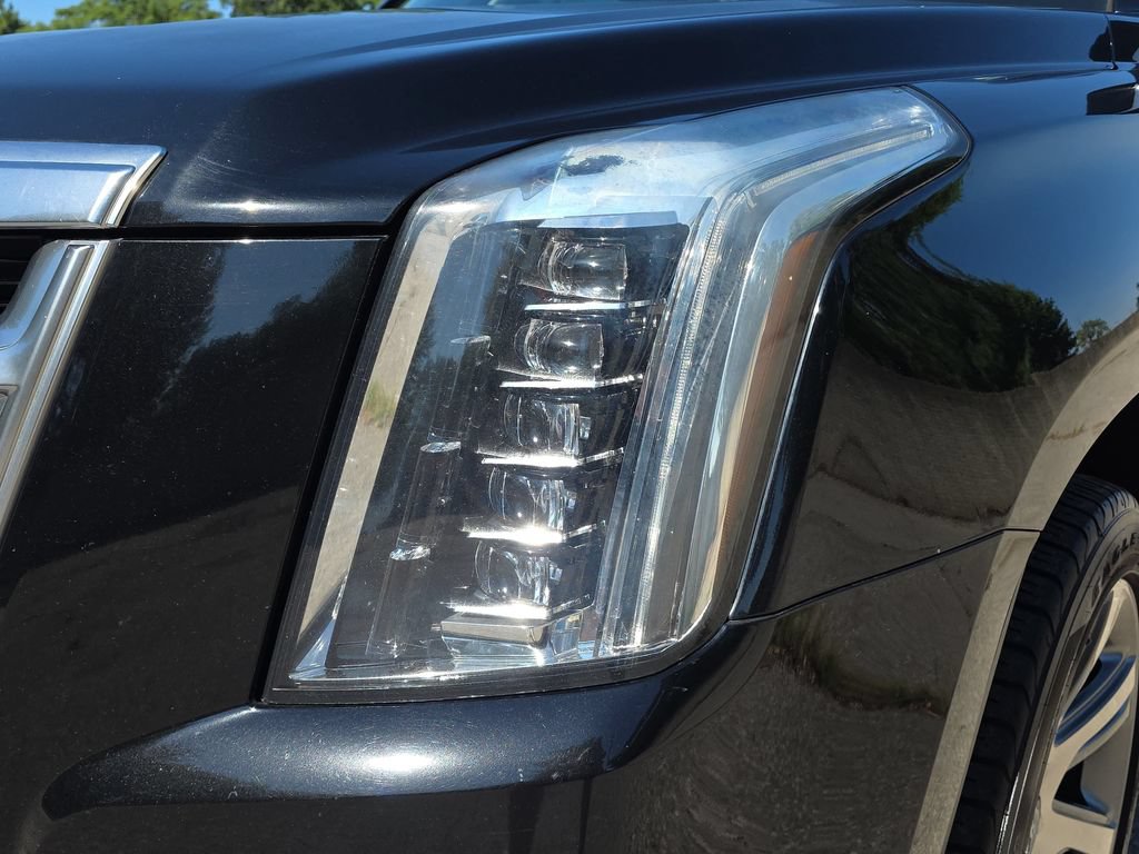 Used 2015 Cadillac Escalade Premium AWD/4WD image 34