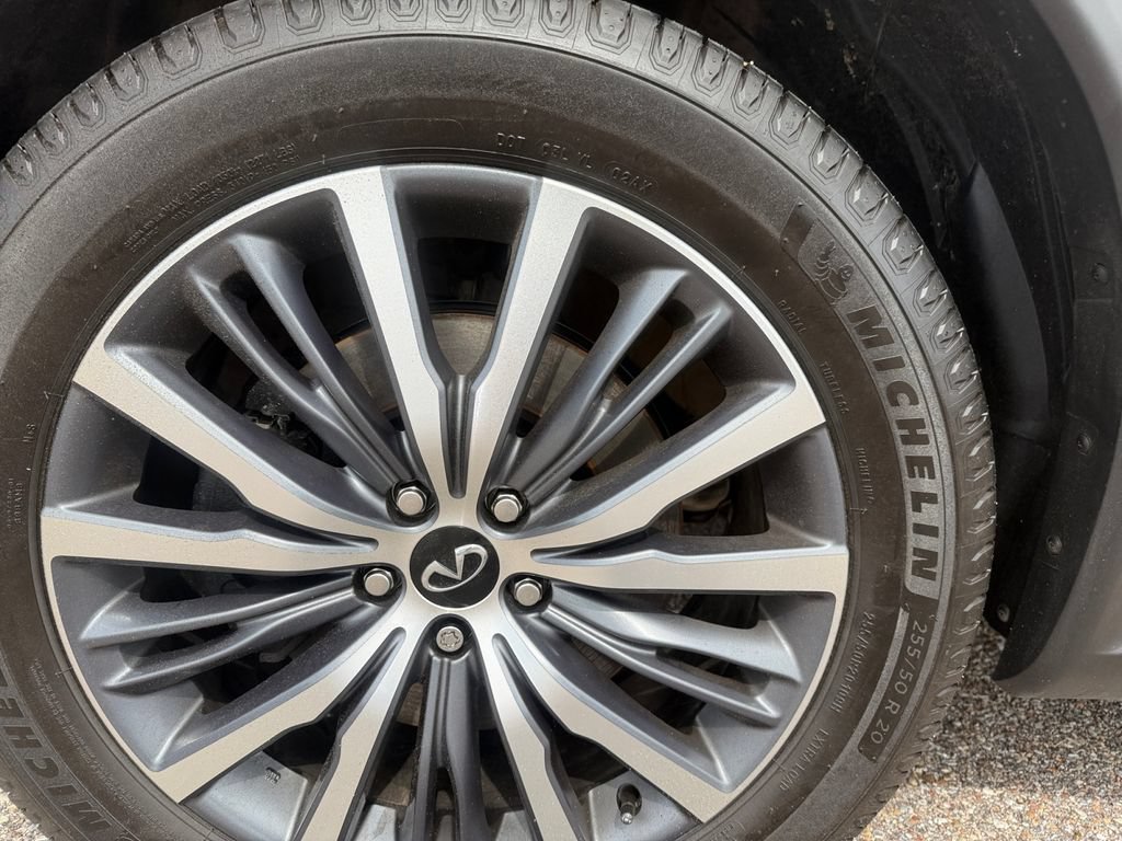 Used 2023 INFINITI QX60 Sensory AWD/4WD image 14