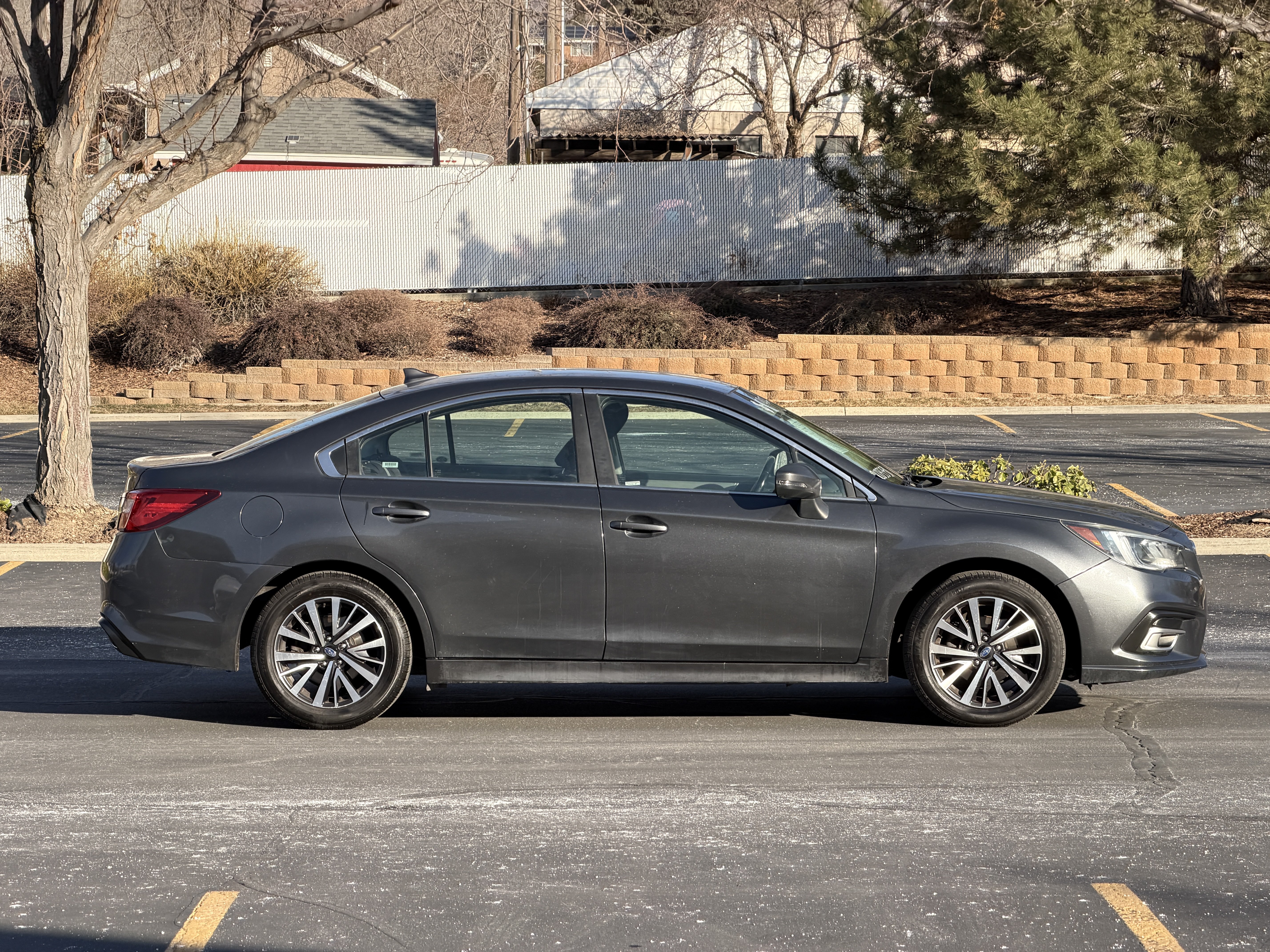 Used 2018 Subaru Legacy 2.5i Premium w/ Eyesight & BSD & Rcta & HBA AWD/4WD image 3