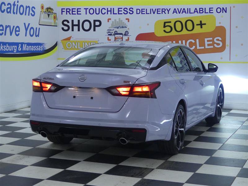Used 2024 Nissan Altima 2.5 SR FWD image 6