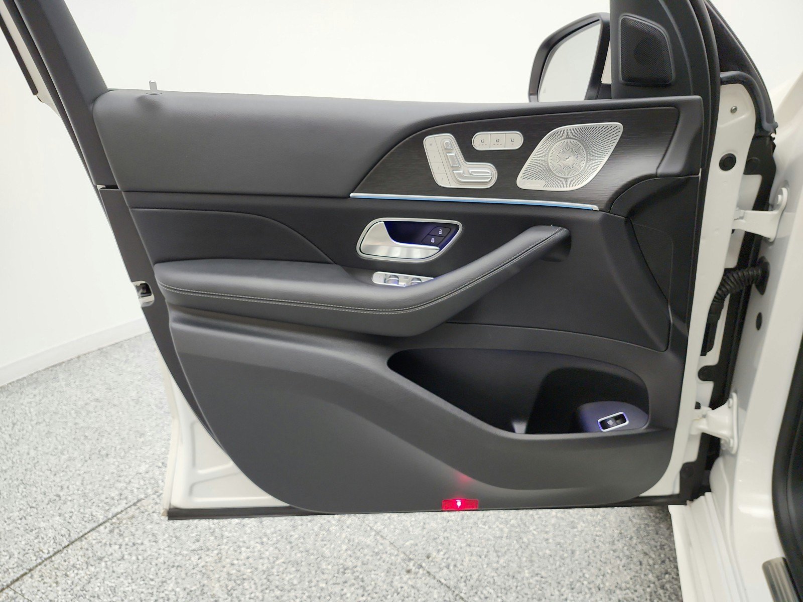 Certified 2024 Mercedes-Benz GLE 450 4MATIC image 12