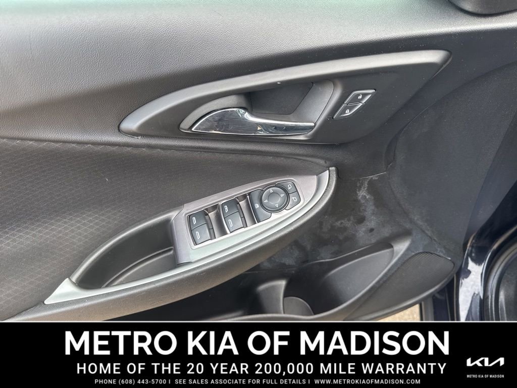 Used 2023 Chevrolet Malibu LT image 12