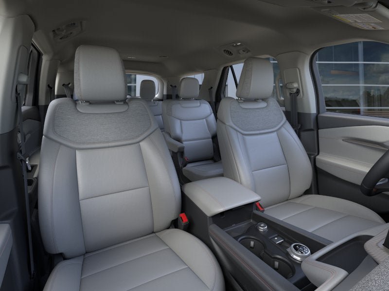 New 2026 Ford Explorer Active w/ Active Comfort Package AWD/4WD image 10