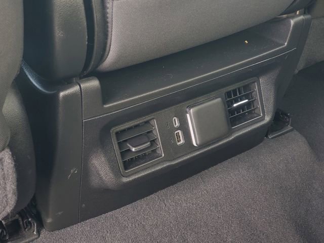 Used 2025 Chevrolet Silverado 1500 LT image 30