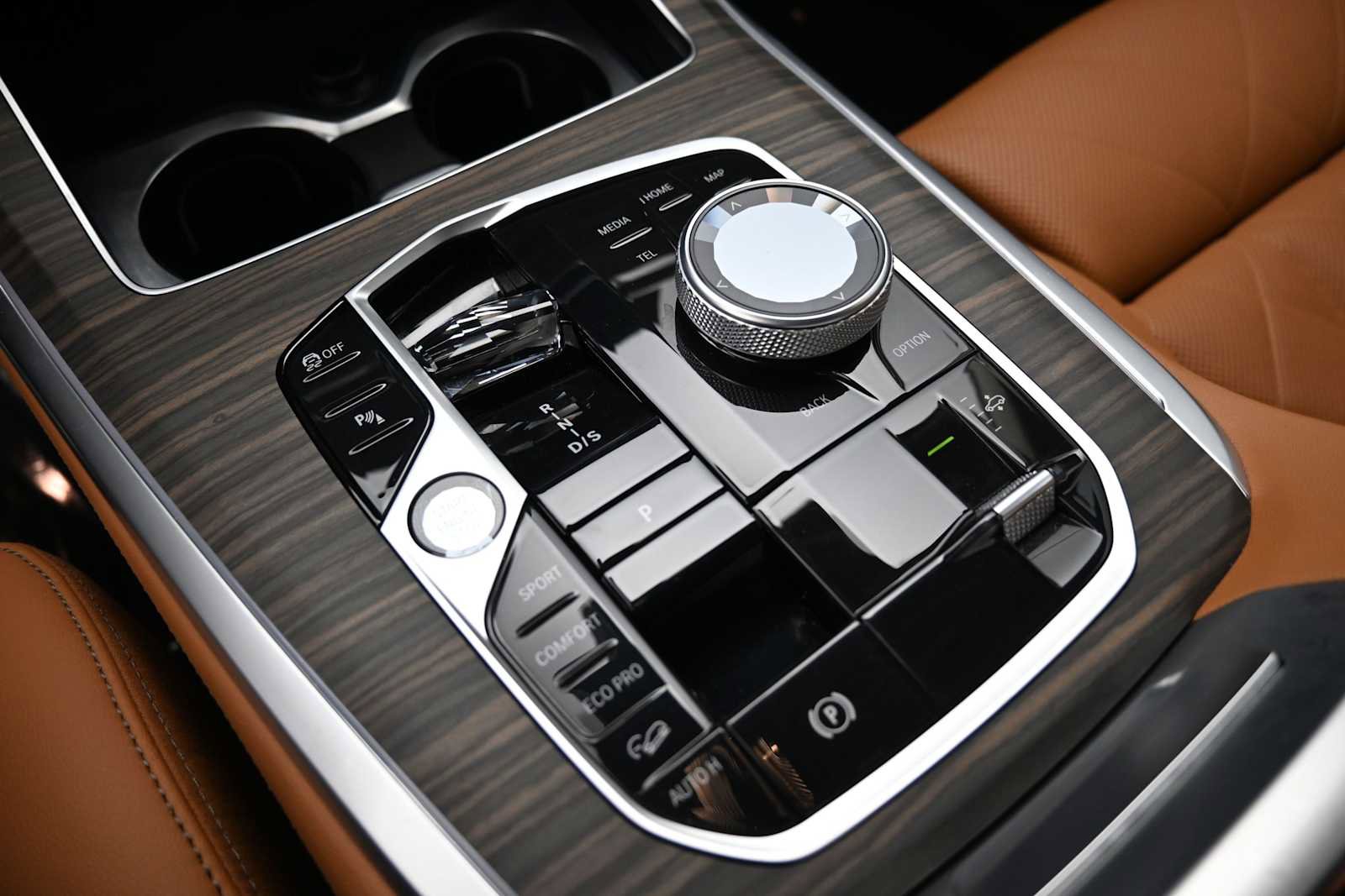 Certified 2023 BMW X7 xDrive40i w/ Executive Package AWD/4WD image 12