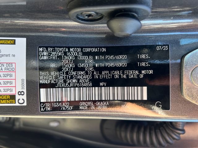 Used 2023 Toyota 4Runner Limited AWD/4WD image 17