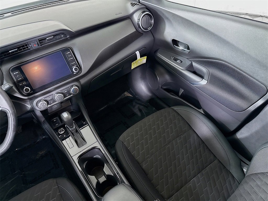 Certified 2024 Nissan Kicks SV image 24