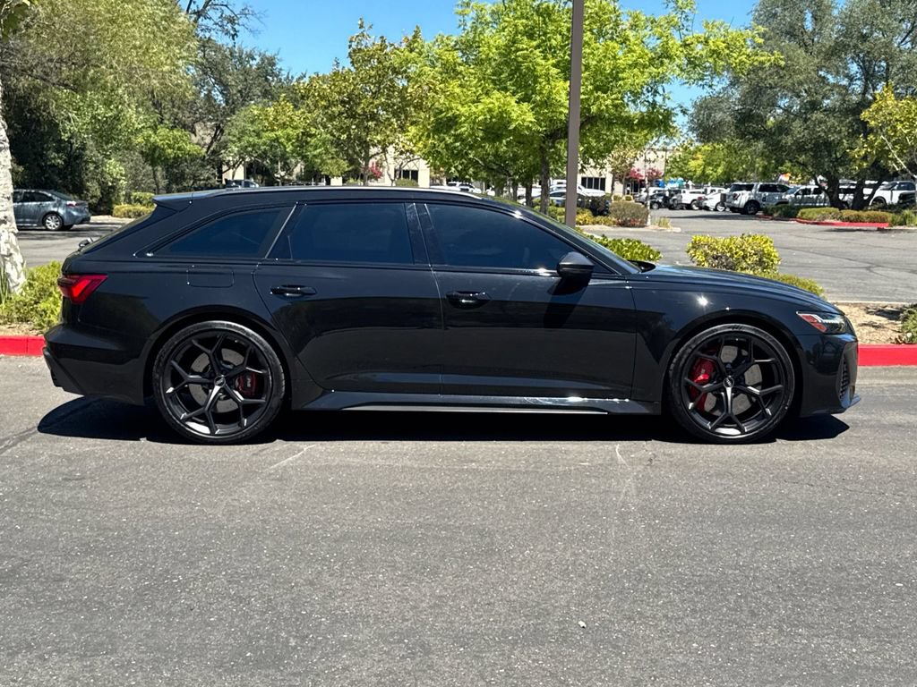 Used 2024 Audi RS 6 performance AWD/4WD image 4