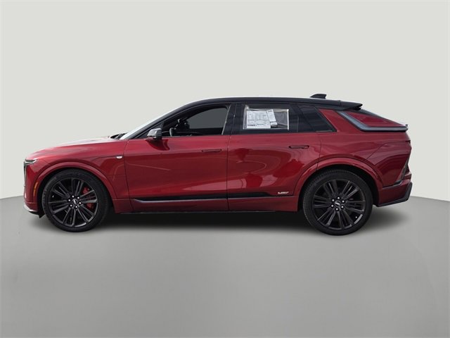 New 2026 Cadillac Lyriq V image 2