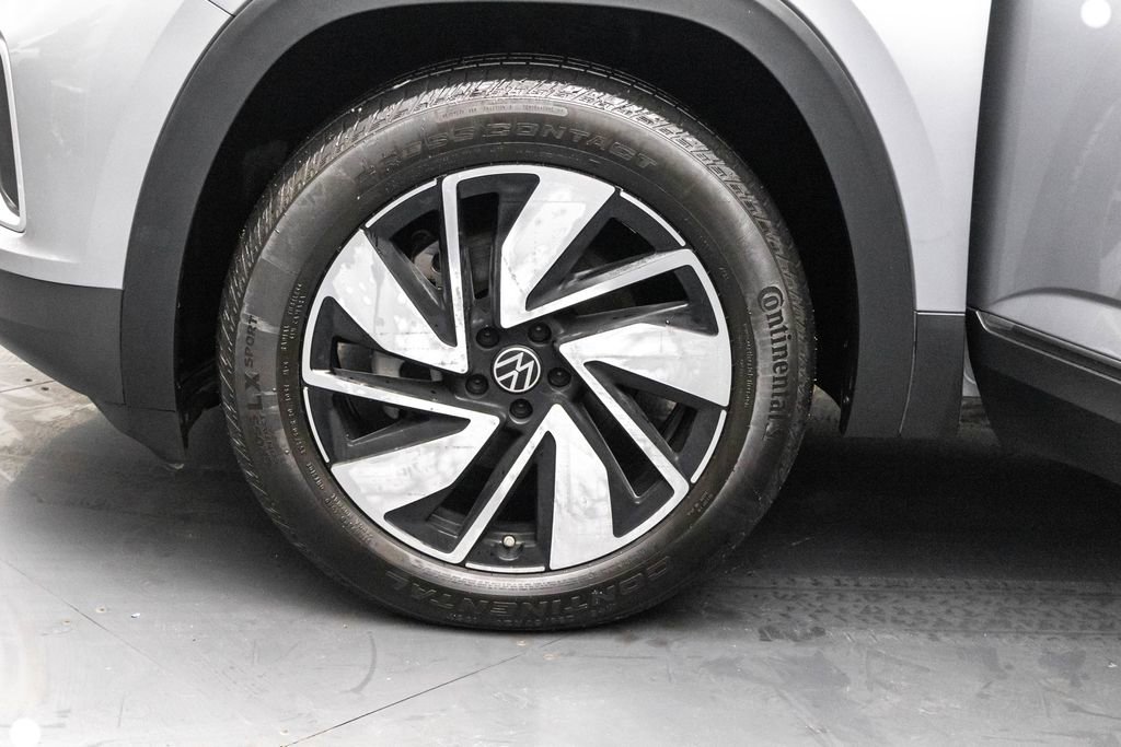 Used 2024 Volkswagen Atlas SE image 39