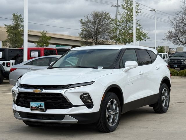 Used 2025 Chevrolet Blazer LT AWD/4WD image 8