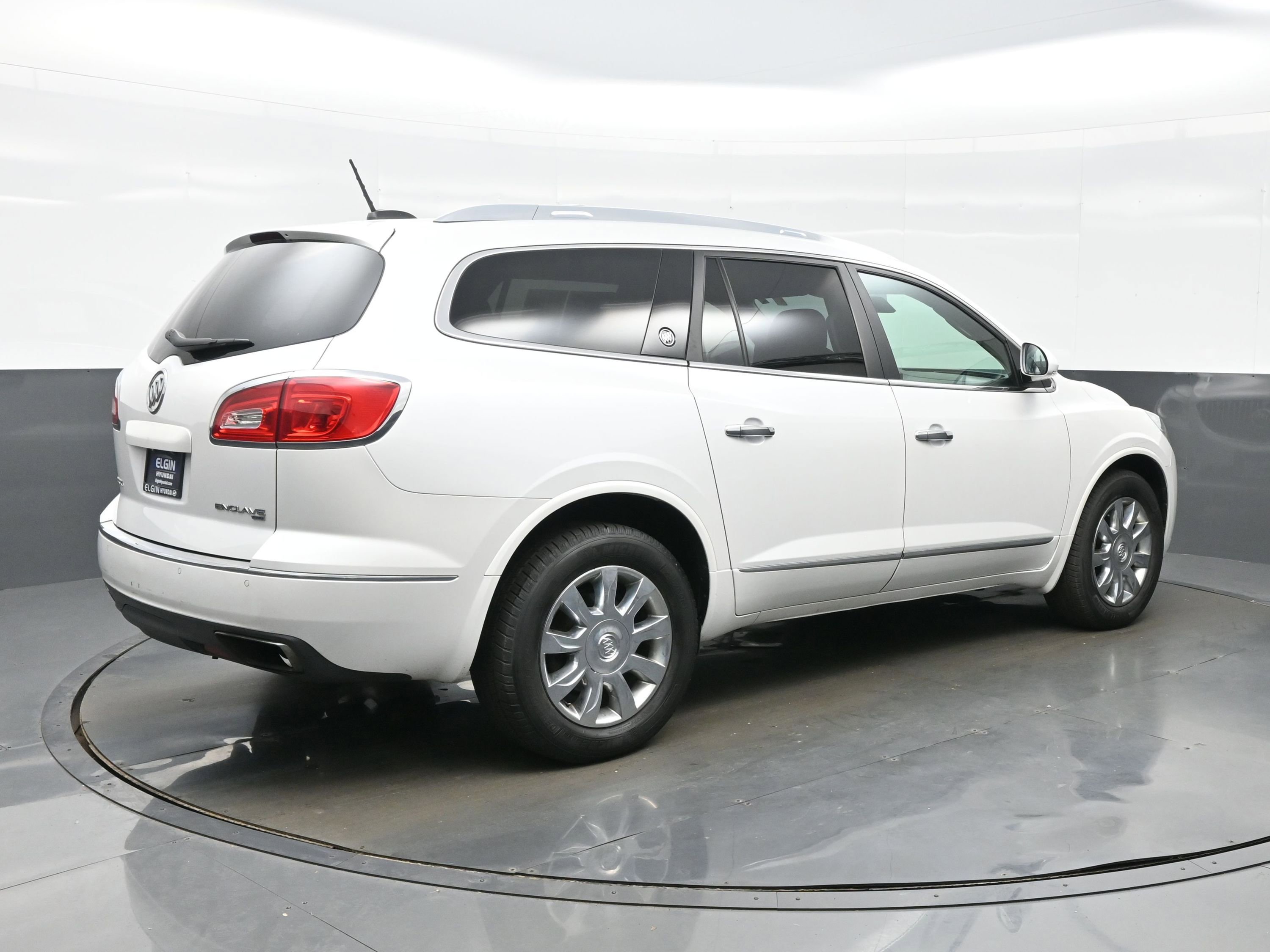 Used 2017 Buick Enclave Premium AWD/4WD image 6