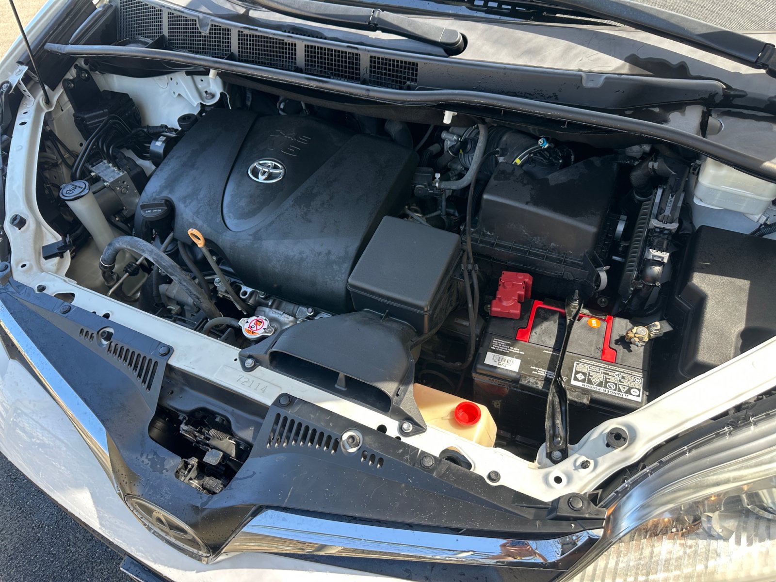 Used 2020 Toyota Sienna LE w/ Carpet Mat Package FWD image 30