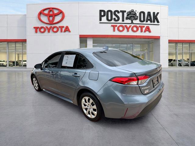 Used 2026 Toyota Corolla LE FWD image 7
