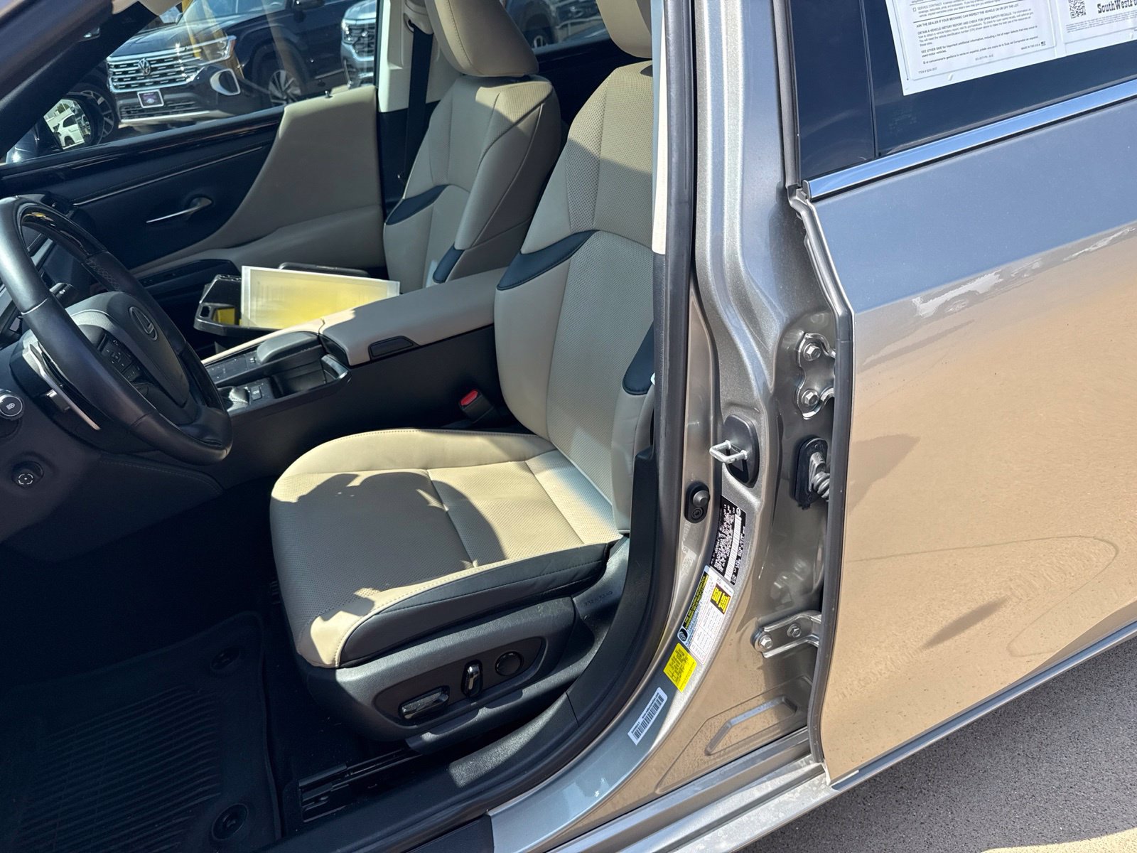 Used 2021 Lexus ES 350 w/ Premium Package FWD image 12