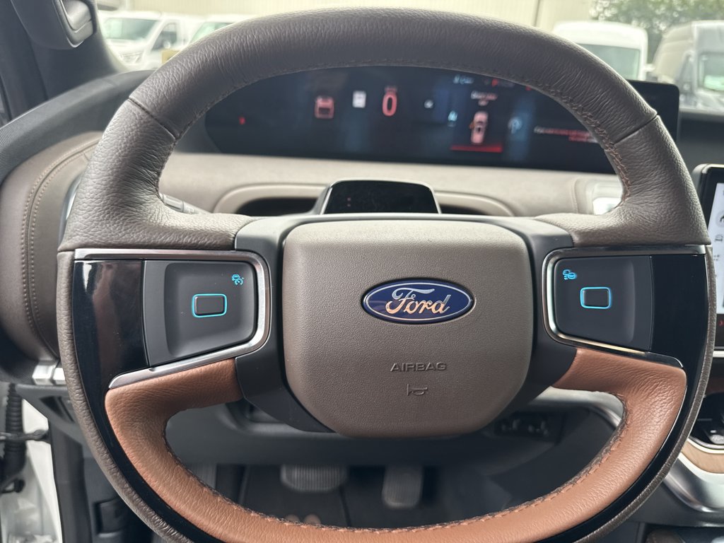Used 2025 Ford Expedition Max King Ranch AWD/4WD image 24