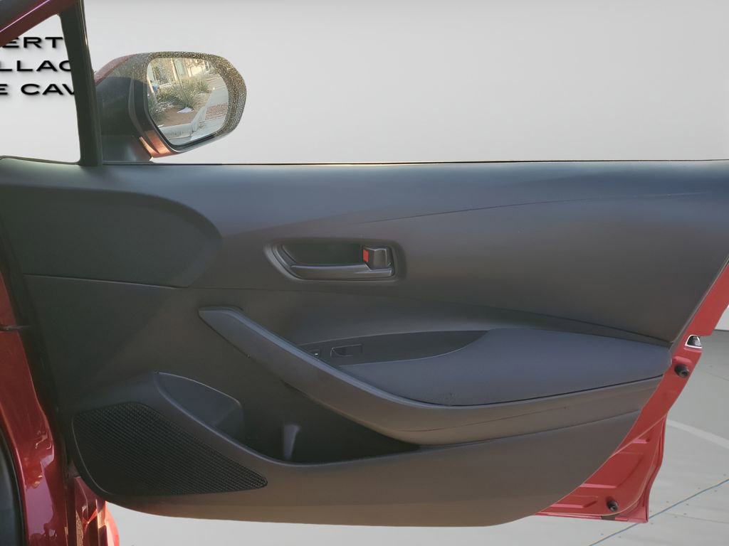 Used 2022 Toyota Corolla LE image 13