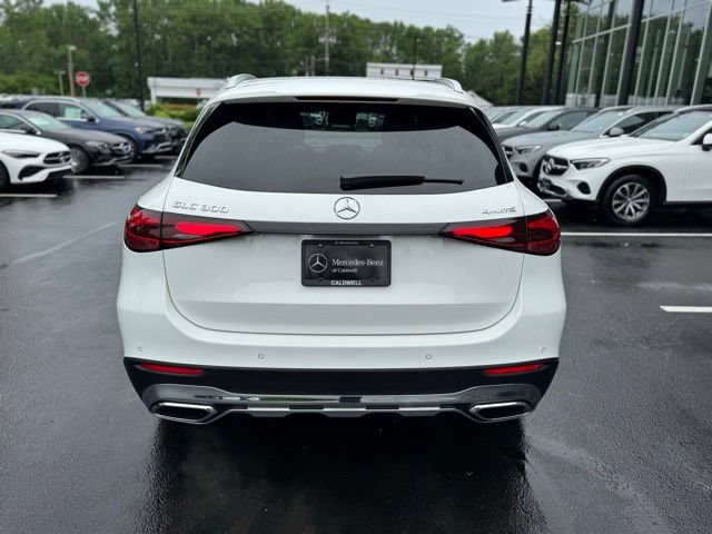 Used 2026 Mercedes-Benz GLC 300 4MATIC image 4
