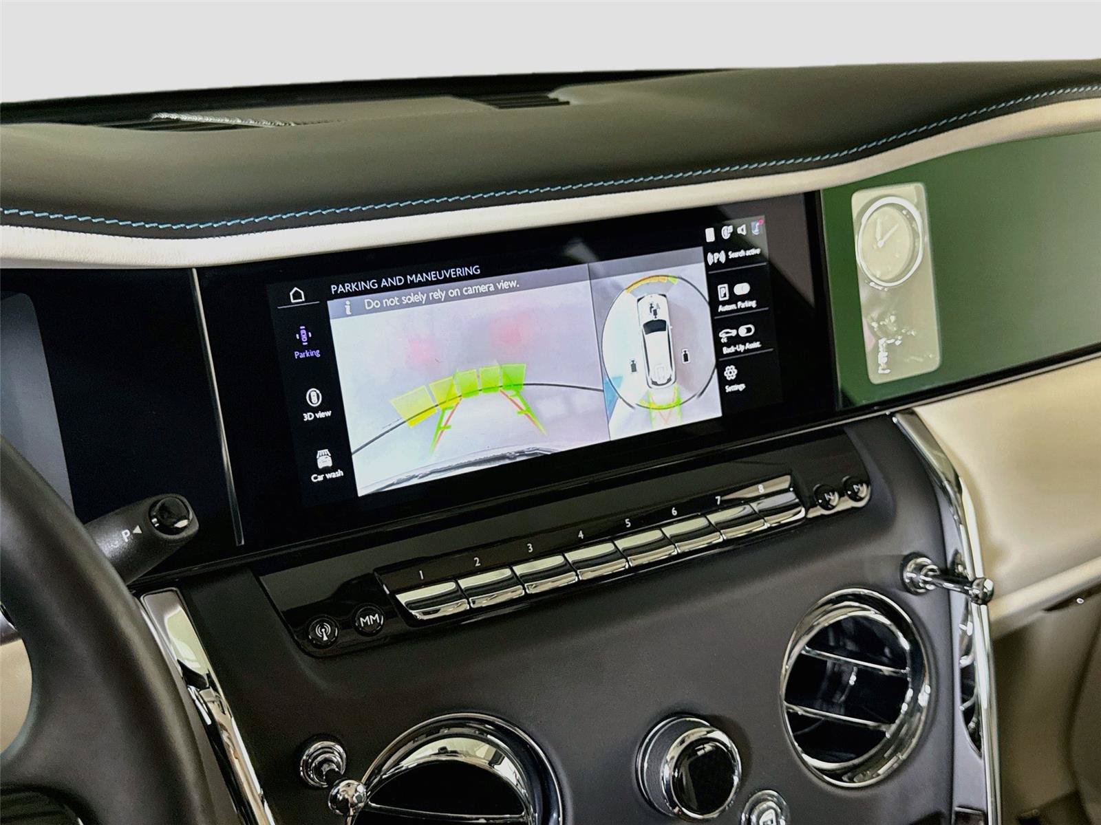 Used 2025 Rolls-Royce Cullinan AWD/4WD image 20