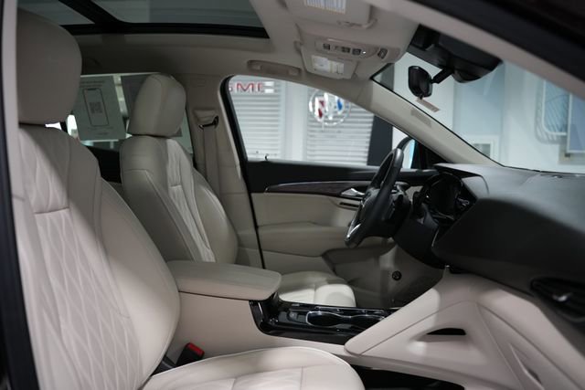 Used 2023 Buick Envision Avenir AWD/4WD image 22