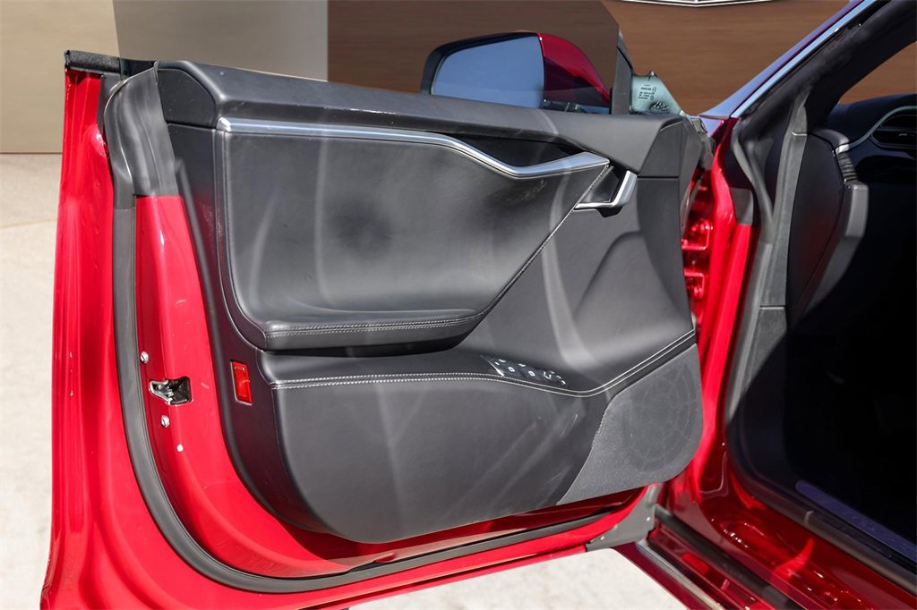 Used 2016 Tesla Model S 75D image 22