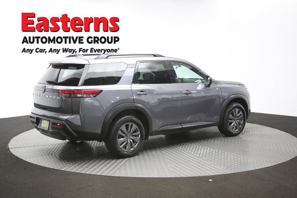 Used 2025 Nissan Pathfinder SV FWD image 42