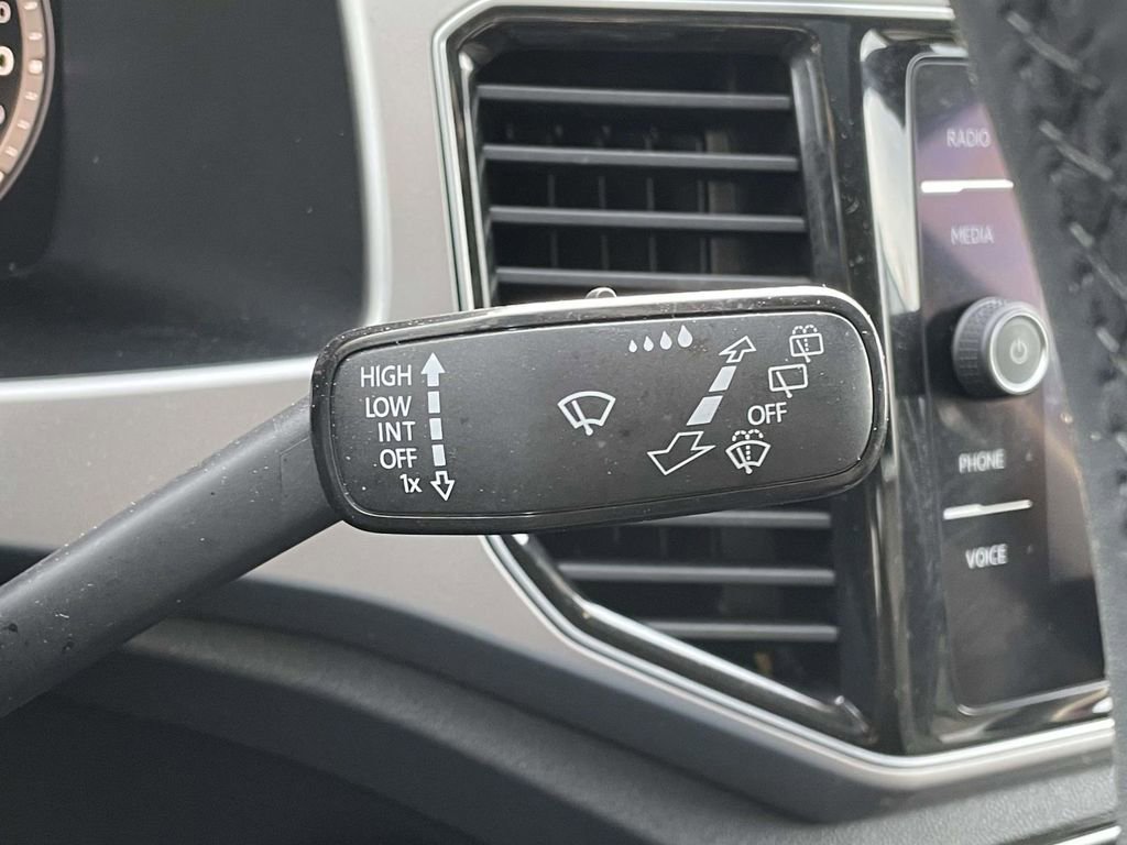 Used 2019 Volkswagen Atlas SEL Premium image 14