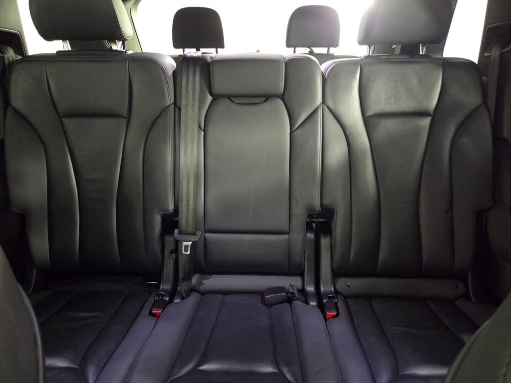 Used 2021 Audi Q7 2.0T Premium w/ Convenience Package AWD/4WD image 20