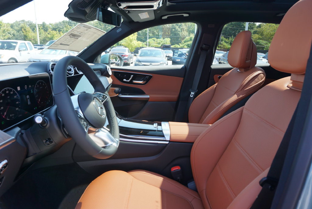 Certified 2026 Mercedes-Benz GLC 300 4MATIC image 11