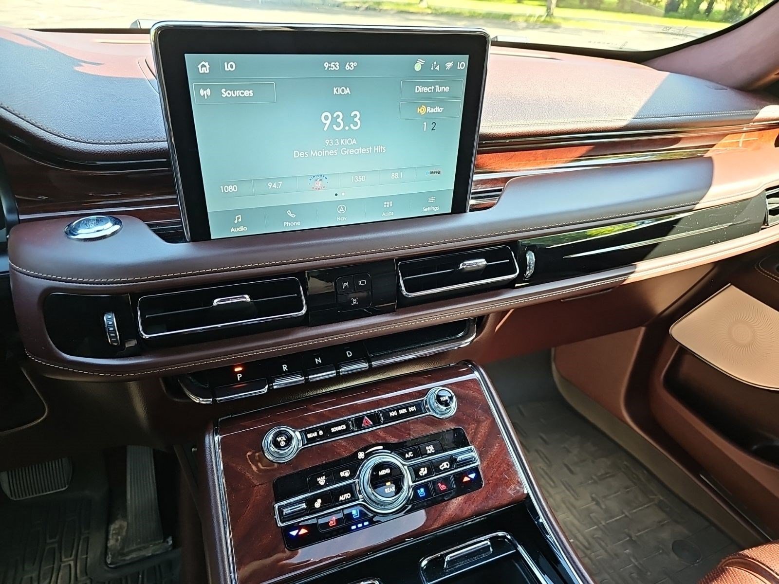 Used 2021 Lincoln Aviator Black Label w/ Class IV Trailer Tow Package AWD/4WD image 21