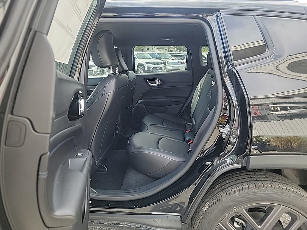 New 2026 Jeep Compass Limited image 6