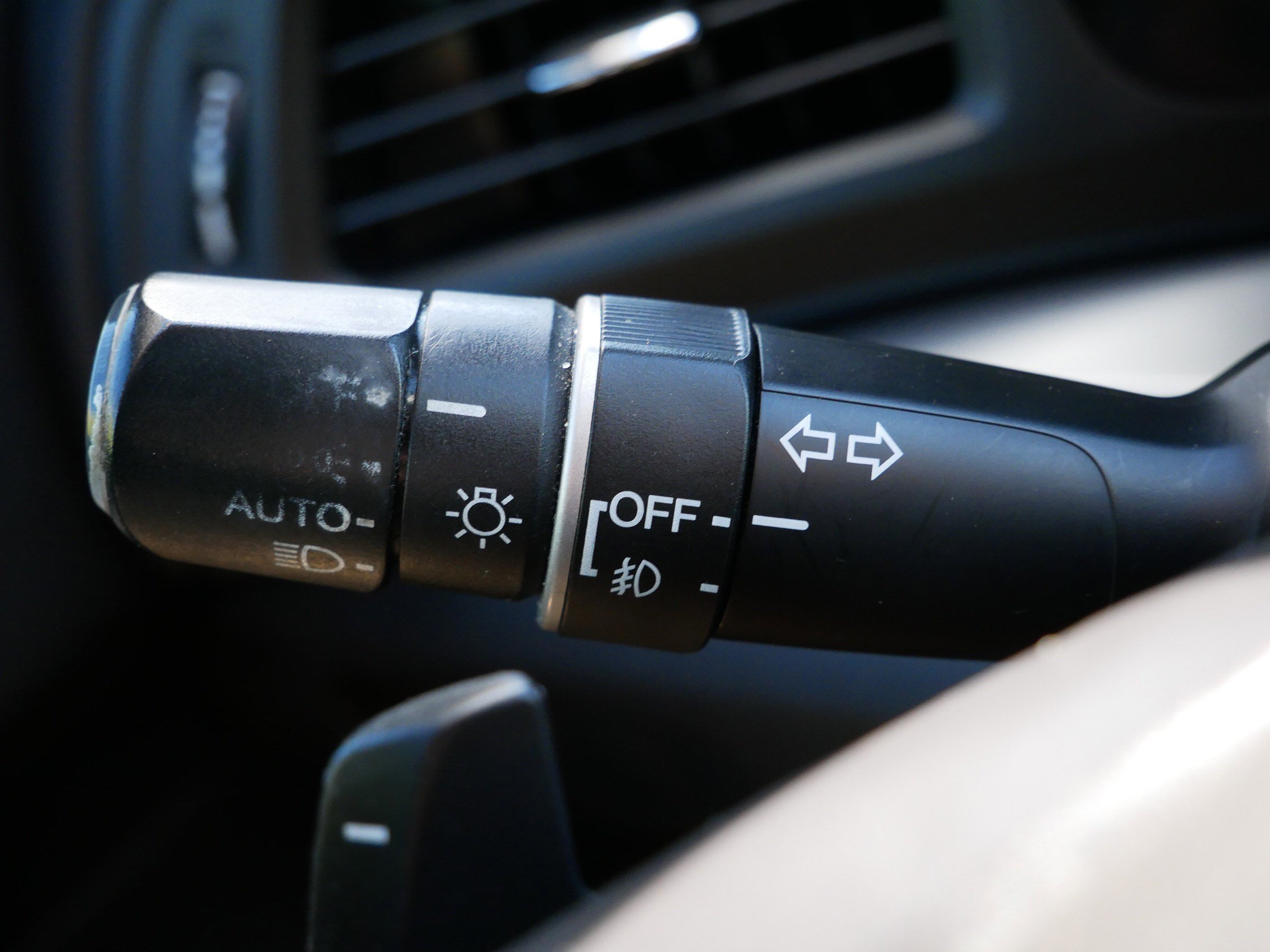 Used 2013 Acura ILX Premium Pkg image 32