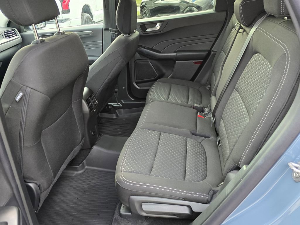 Used 2025 Ford Escape Active w/ Active Premium Tech Pack image 11