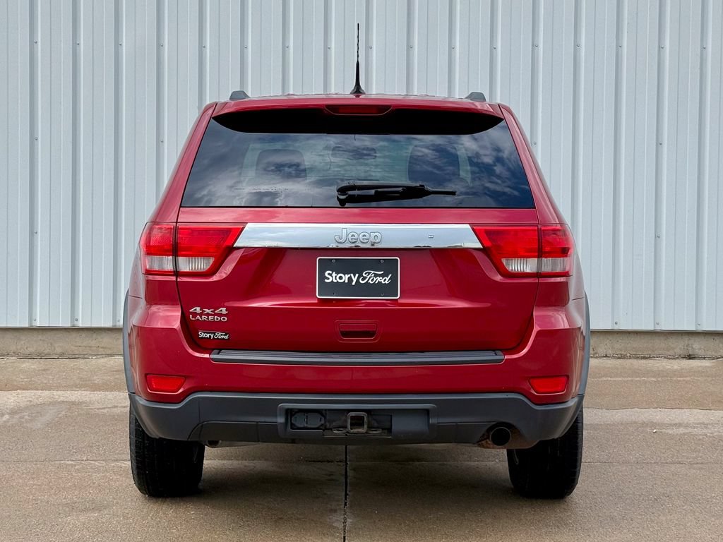 Used 2011 Jeep Grand Cherokee Laredo w/ Security & Convenience Group AWD/4WD image 5