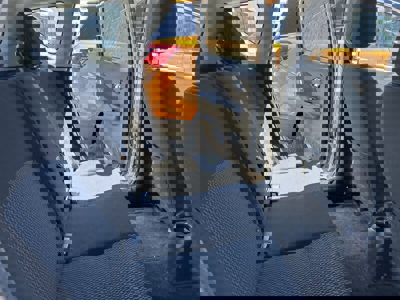 Used 2015 Nissan Versa Note SV image 21